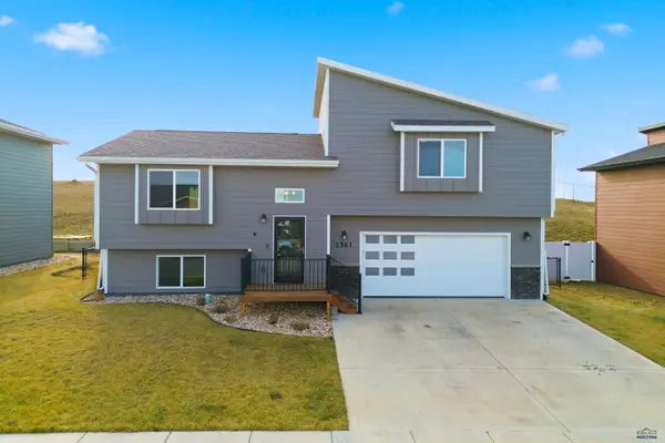 1561 Addison Ave, Rapid City, SD 57702