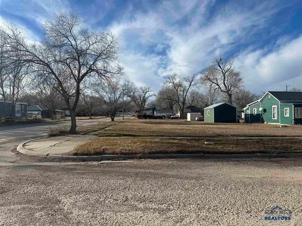 510 3rd Ave, Edgemont, SD 57735