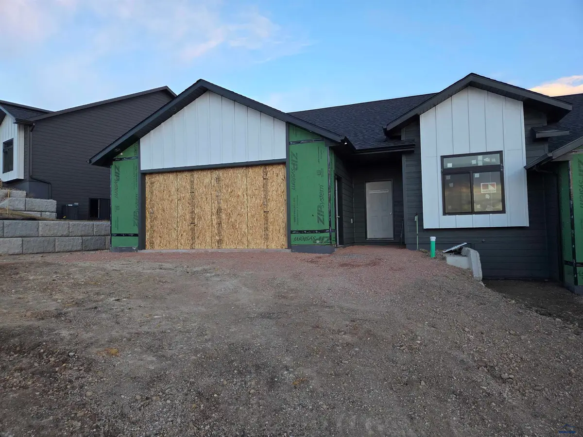 1222 Pinnacle Ct, Rapid City, SD 57701 - Image #1