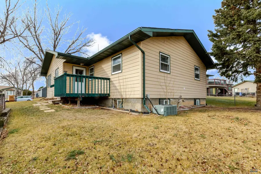818 Sycamore, Rapid City, SD 57701 - Image #3