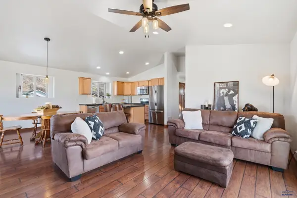 14803 Whistler Ct, Summerset, SD 57769