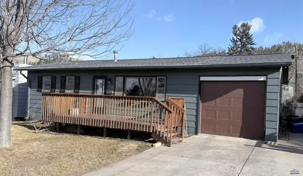 2318 Cruz Dr, Rapid City, SD 57702