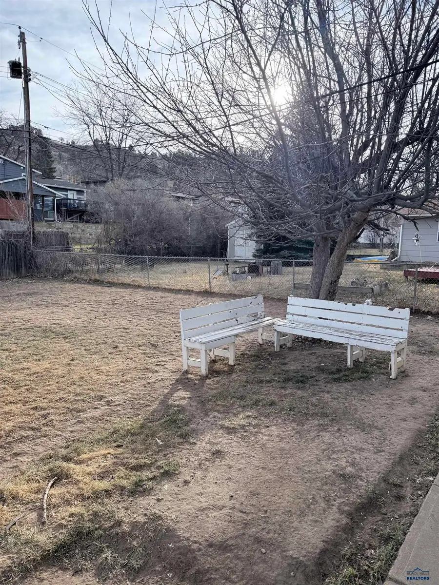 2318 Cruz Dr, Rapid City, SD 57702 - Image #2