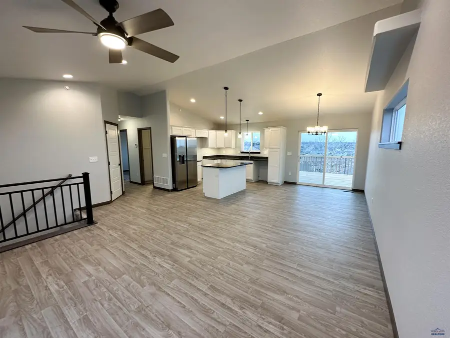 624 Bull Run Dr, Box Elder, SD 57719 - Image #2