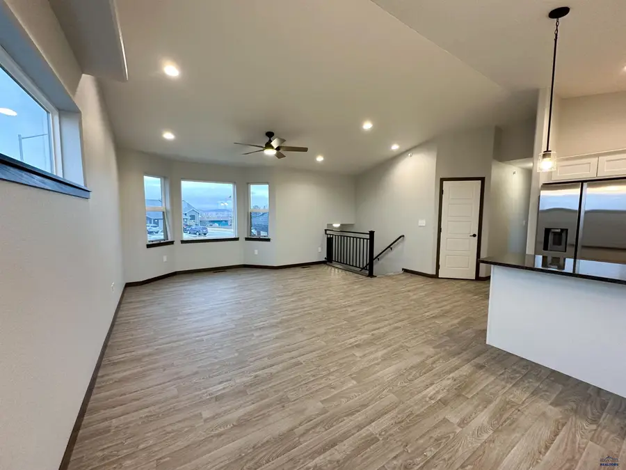 624 Bull Run Dr, Box Elder, SD 57719 - Image #3