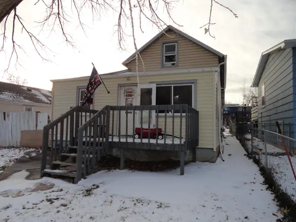 807 Allen Ave, Rapid City, SD 57701