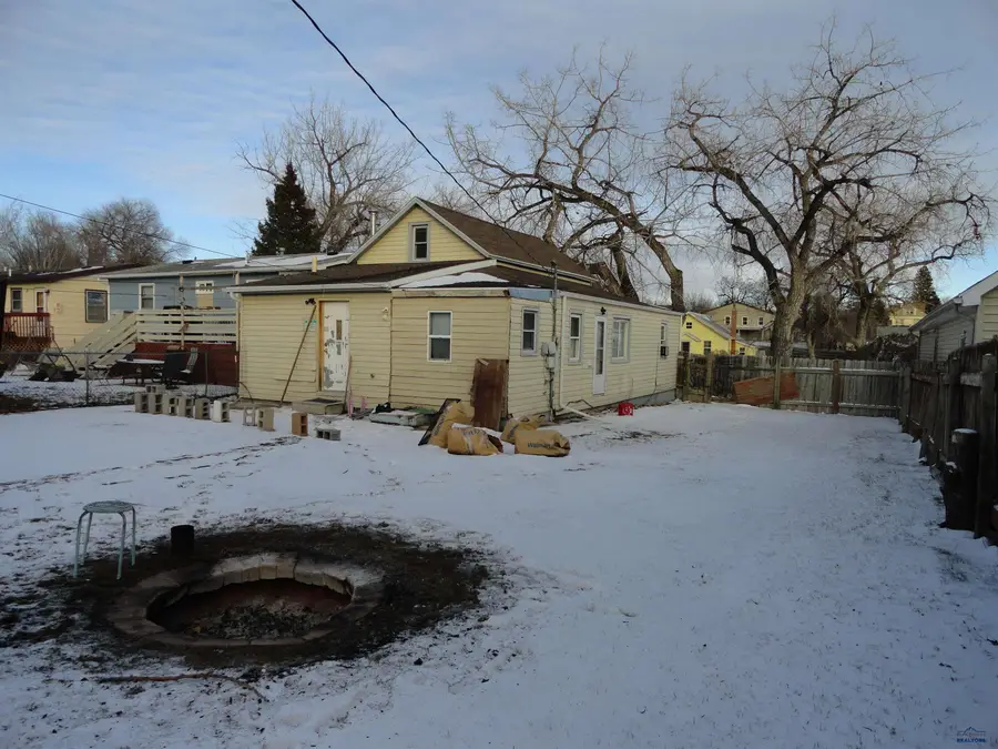 807 Allen Ave, Rapid City, SD 57701 - Image #3