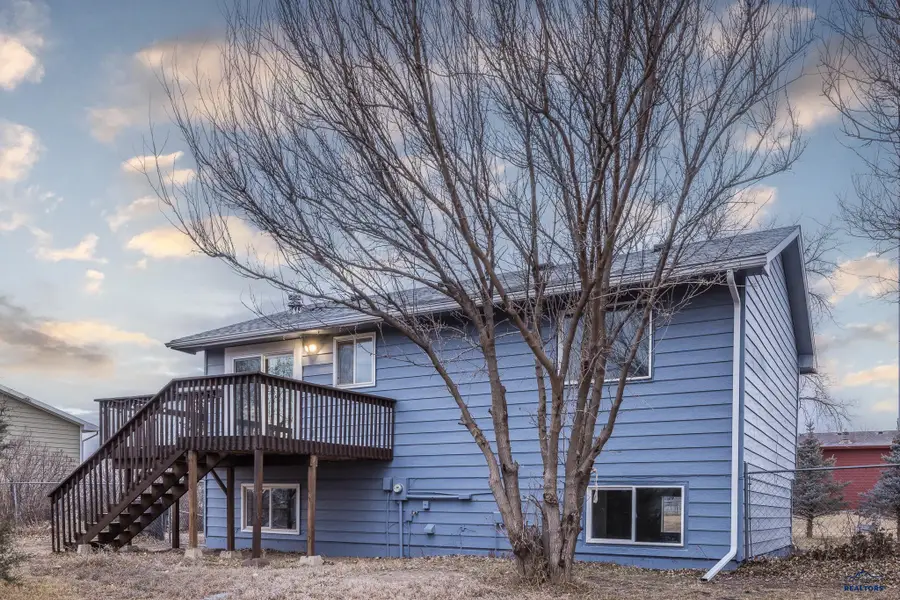 521 Bluebird Dr, Box Elder, SD 57719 - Image #2