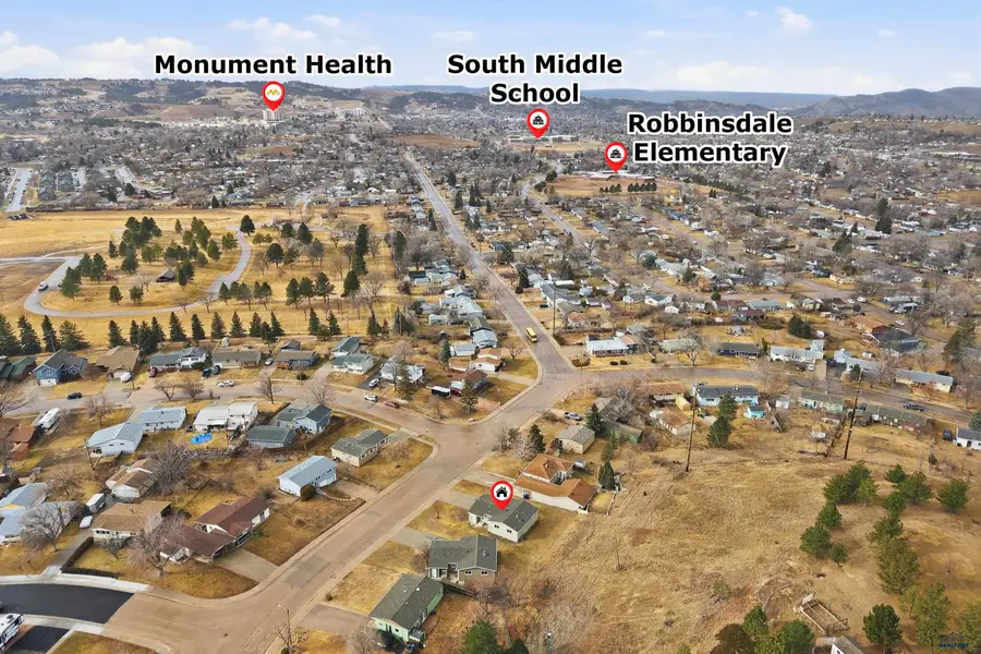 930 E Oakland, Rapid City, SD 57701 - Image #3