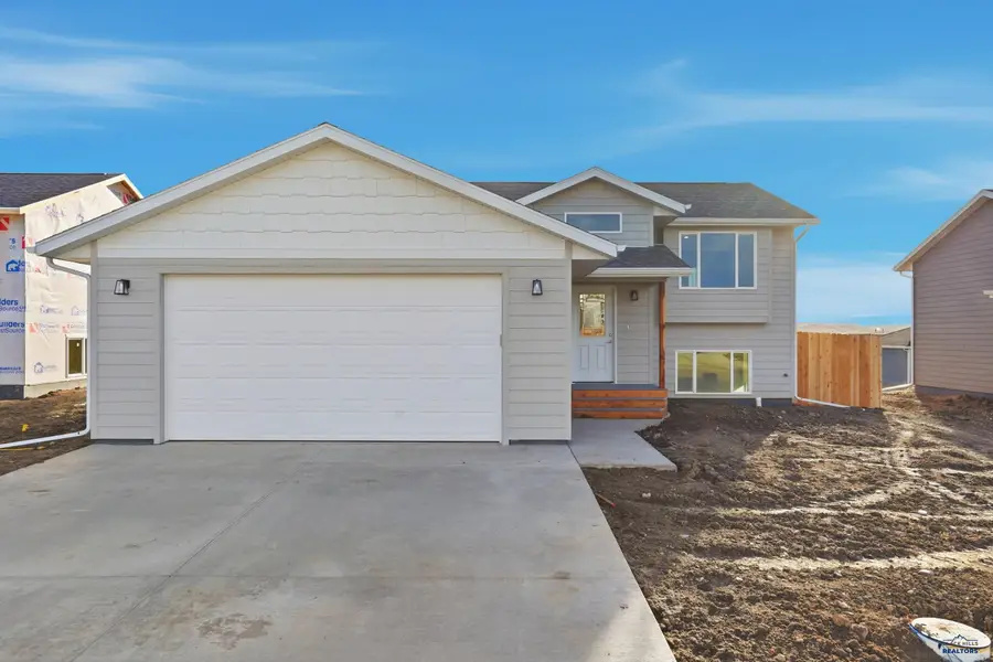 425 Yelner Dr, Box Elder, SD 57719 - Image #2