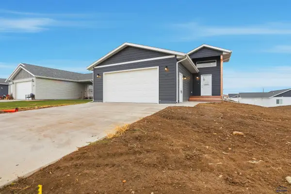 421 Yelner Dr, Box Elder, SD 57719
