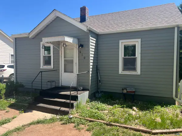 610 Harter Dr, Rapid, SD 57702