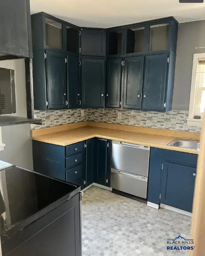 610 Harter Dr, Rapid City, SD 57702 - Image #2