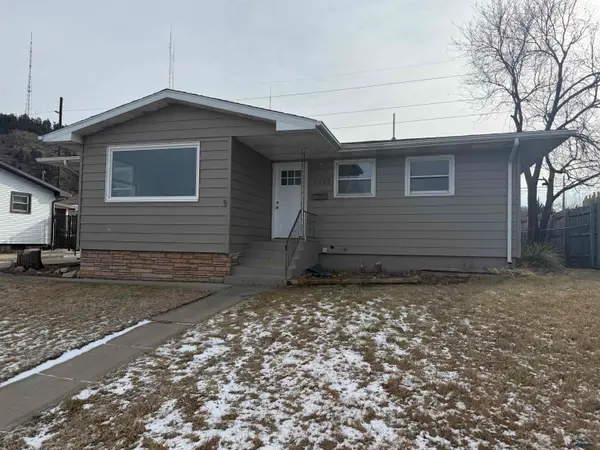 2325 Judy Ave, Rapid City, SD 57702