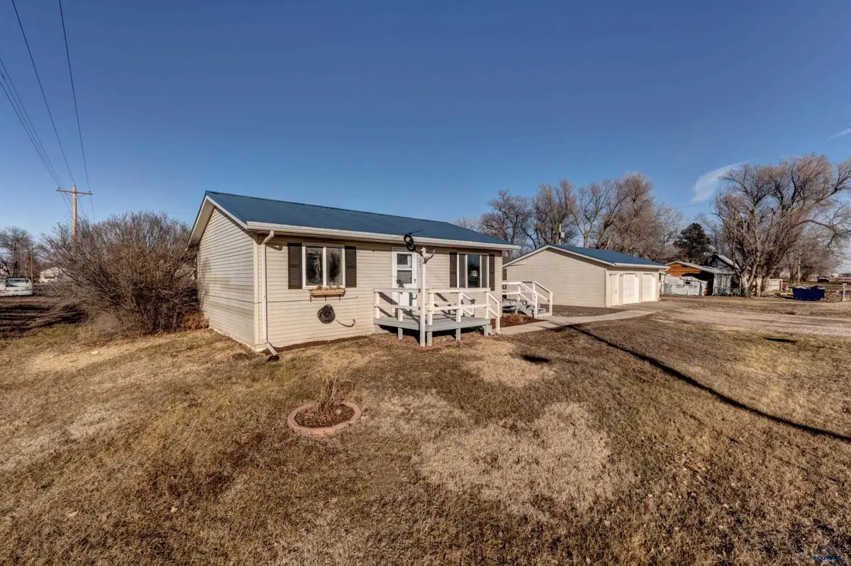 204 E Oak St, New Underwood, SD 57761 - Image #1