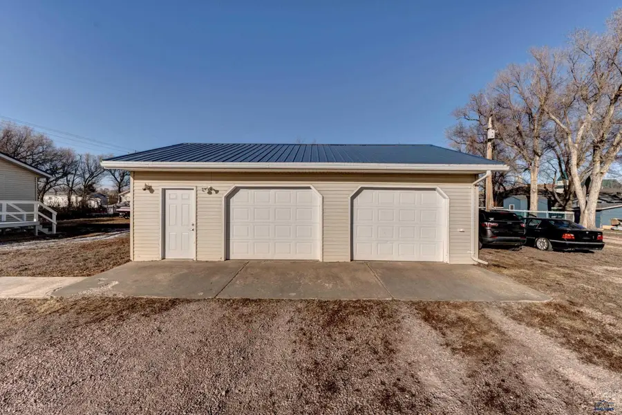 204 E Oak St, New Underwood, SD 57761 - Image #3
