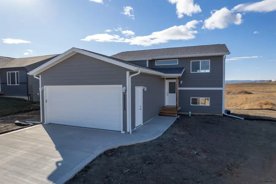 542 Denali Dr, Box Elder, SD 57719 - Image #2