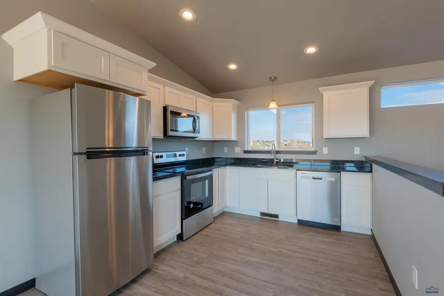 542 Denali Dr, Box Elder, SD 57719 - Image #3