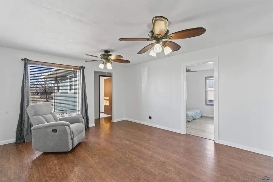 519 Pine Street, Newcastle, WY 82701 - Image #3