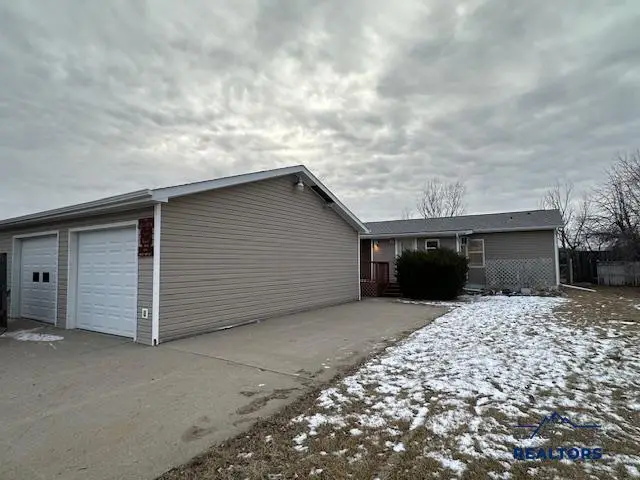 1649 Northstar Ct, Pierre, SD 57501 - Image #3