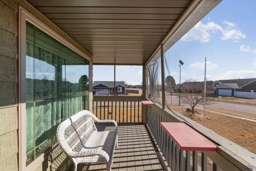 7230 Castlewood Dr, Summerset, SD 57718 - #3