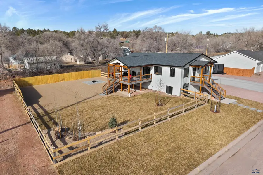 1420 Germond St, Hot Springs, SD 57747 - #3