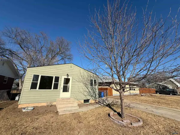 1218 E Franklin, Rapid City, SD 57701