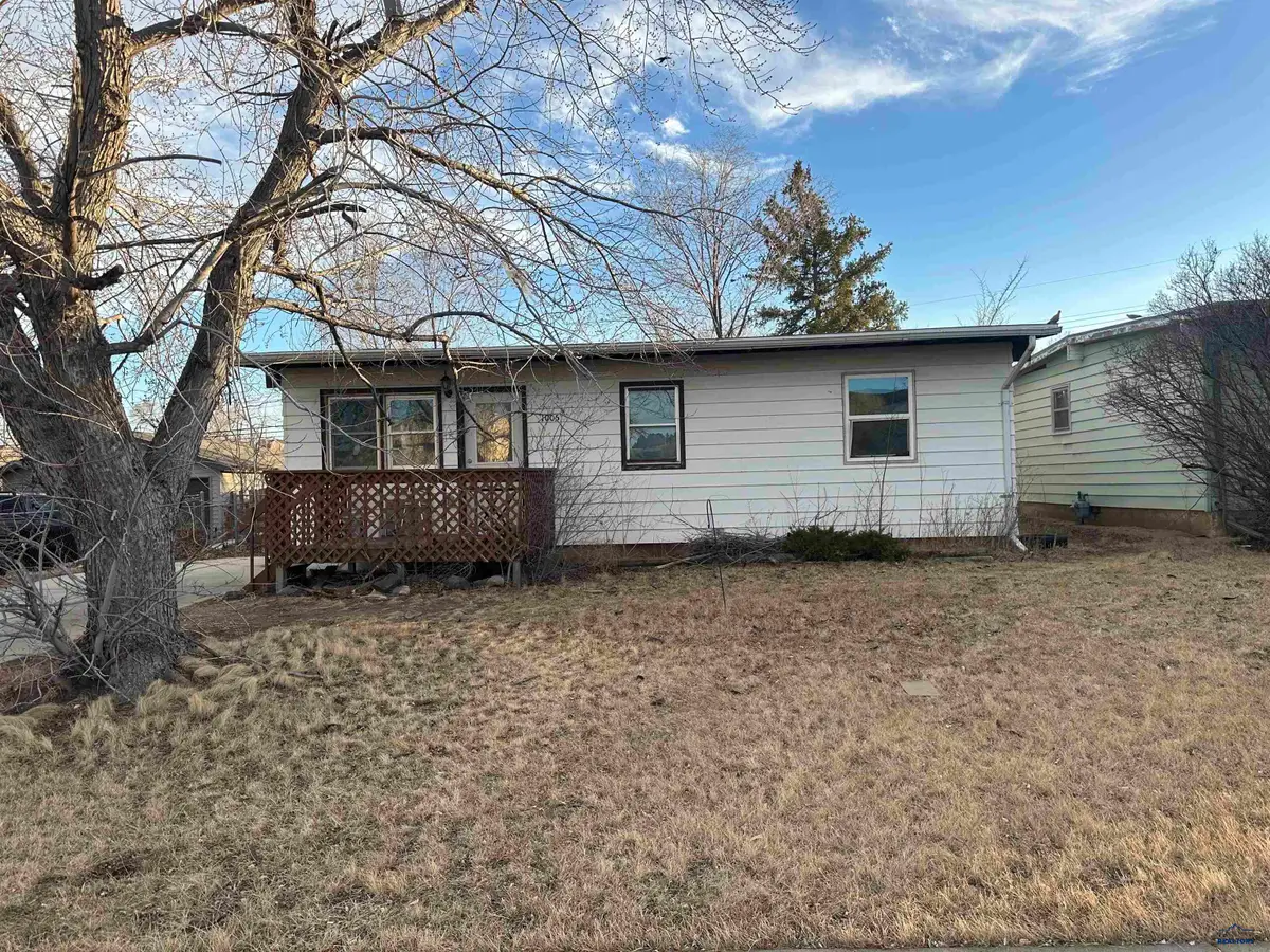 1005 E St Francis, Rapid City, SD 57701 - #1