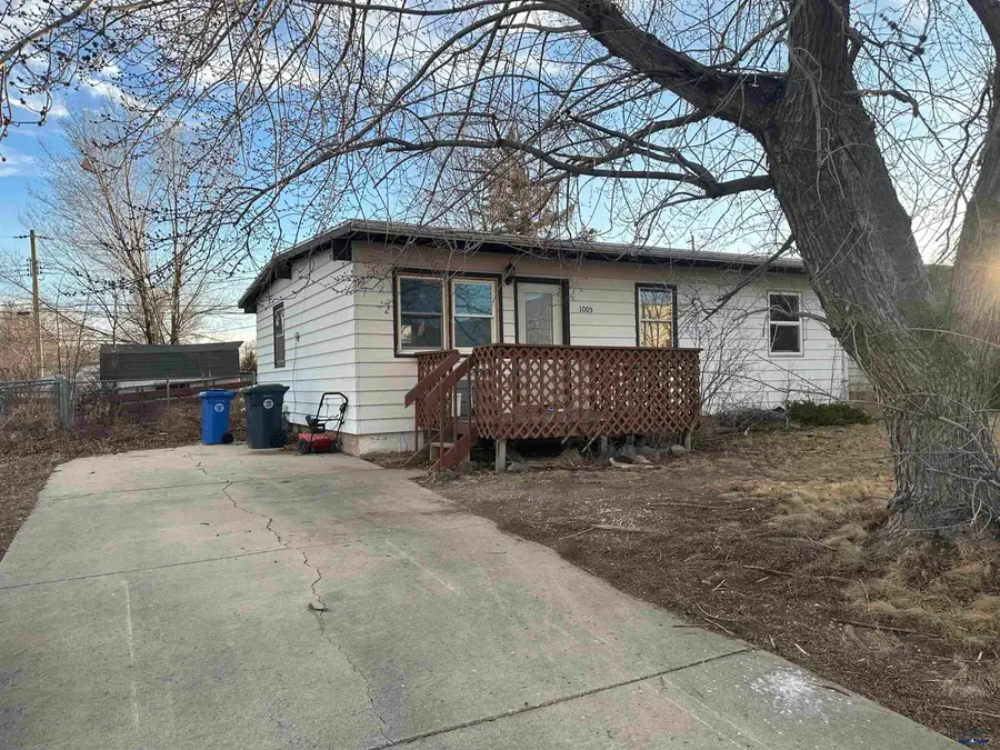 1005 E St Francis, Rapid City, SD 57701 - #2