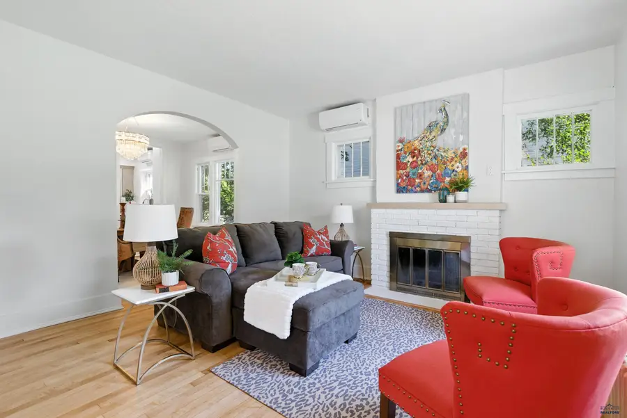 1102 9th St, Rapid City, SD 57701 - #2