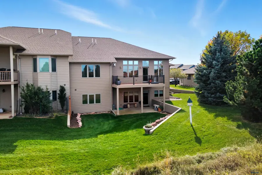 4536 Portrush Rd, Rapid City, SD 57702 - #3