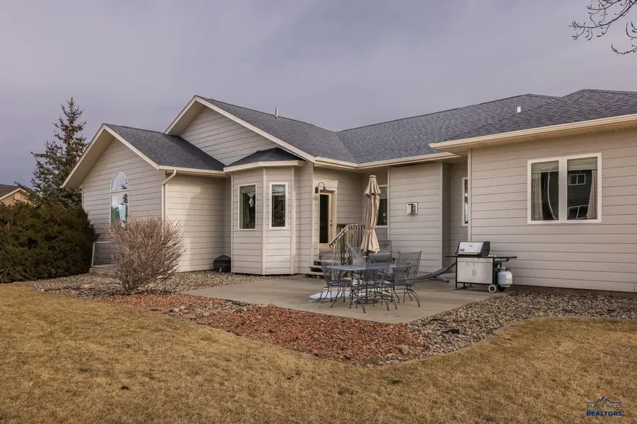 6815 Medinah Ct, Rapid City, SD 57702 - #2