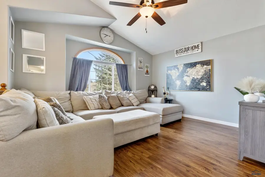 4419 Three Rivers Dr, Rapid City, SD 57701 - #2