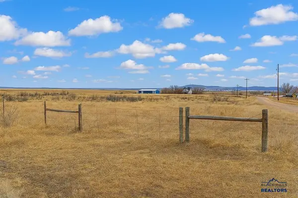 11094 Us Highway 18, Edgemont, SD 57735