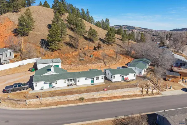 1948 Hillsview Dr, Rapid City, SD 57702