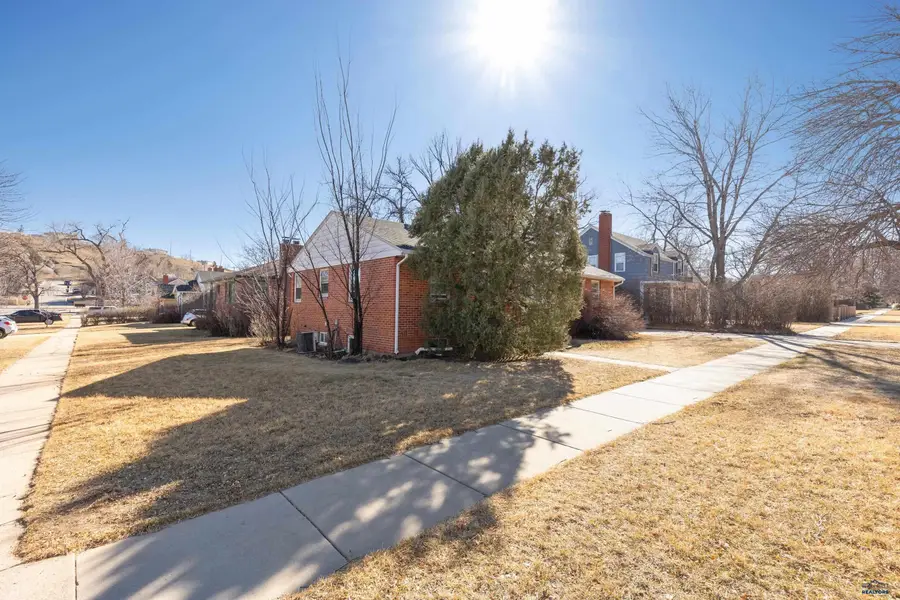 1204 9 St, Rapid City, SD 57701 - #3