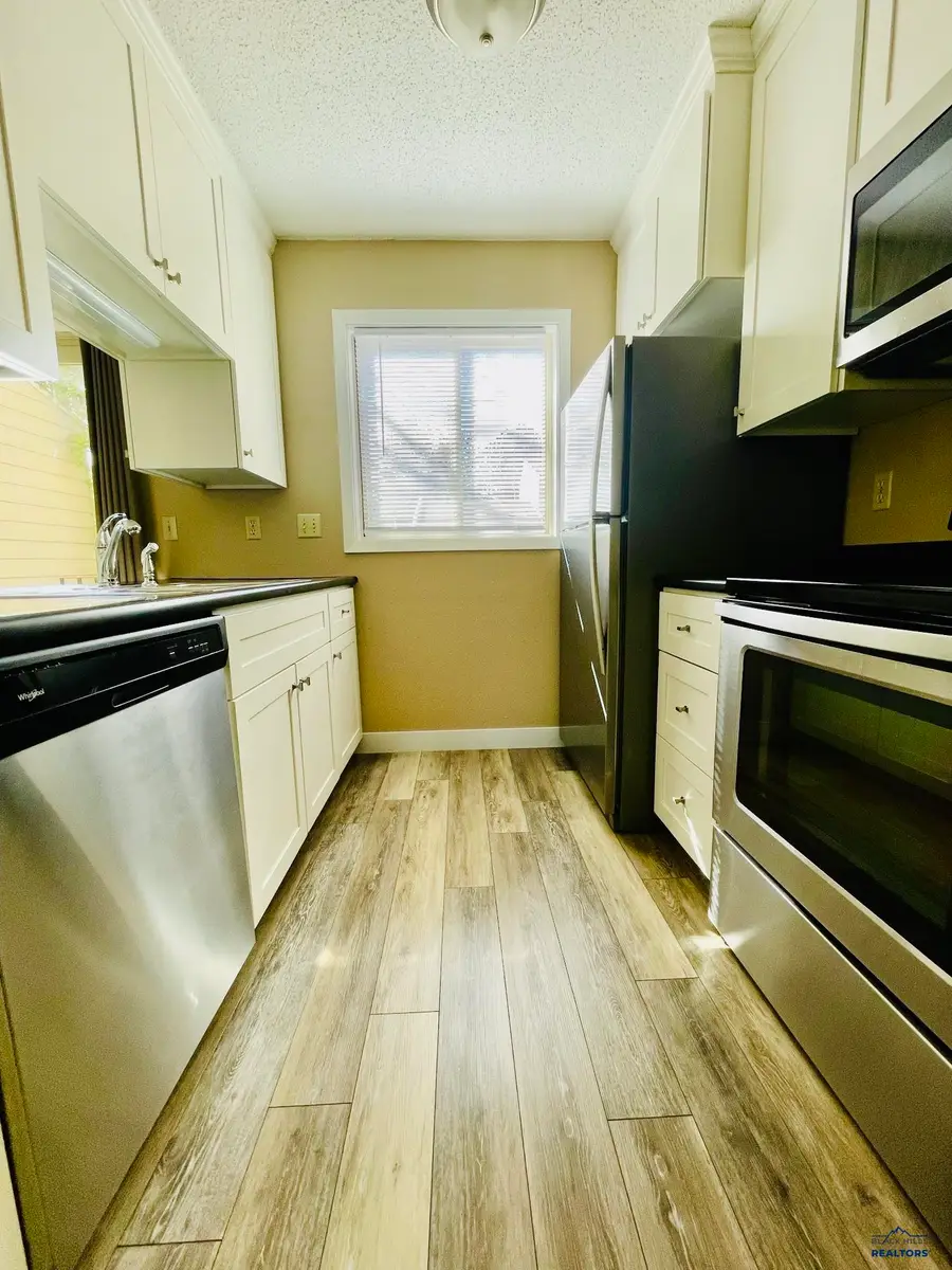 225 South Canyon Rd, Rapid City, SD 57702 - #2