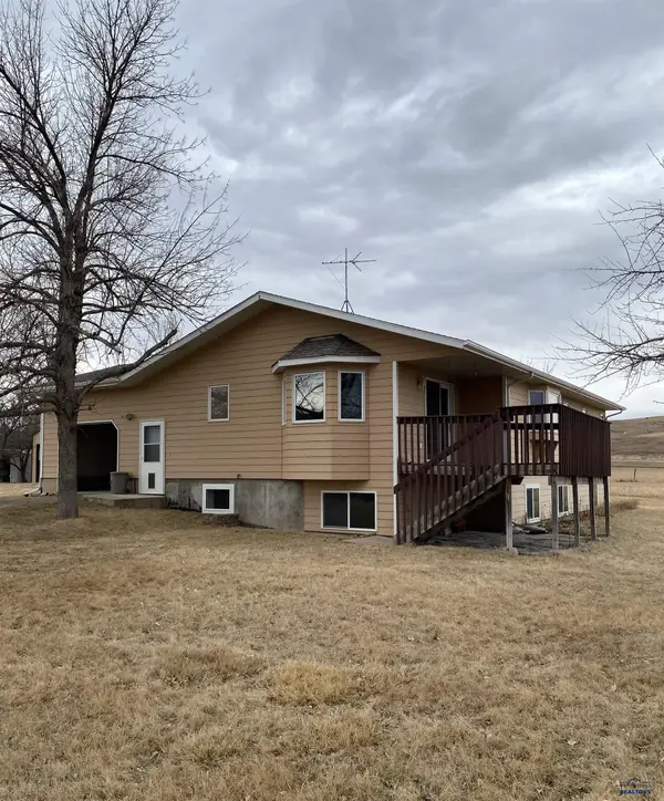 20324 Avalanche Rd, Sturgis, SD 57785