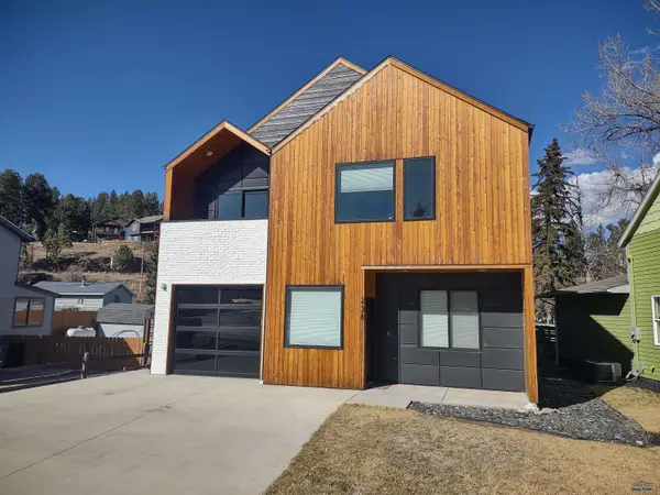 236 E Main, Hill City, SD 57745