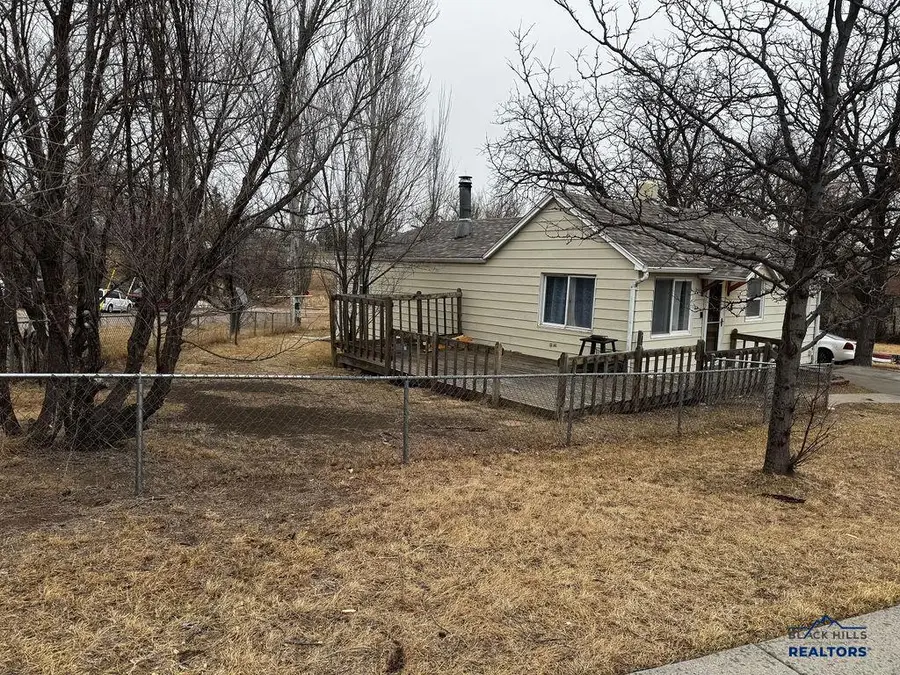 824 Silver St, Rapid City, SD 57701 - #2