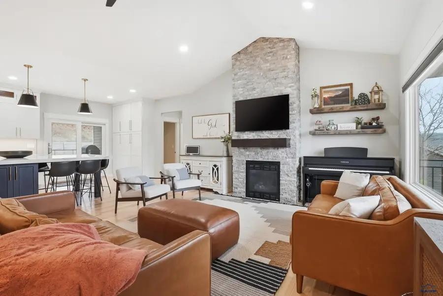 6416 Bandon Ln, Rapid City, SD 57702 - #2