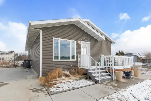 636 Shuttle Court, BOX ELDER, SD 57719-0000