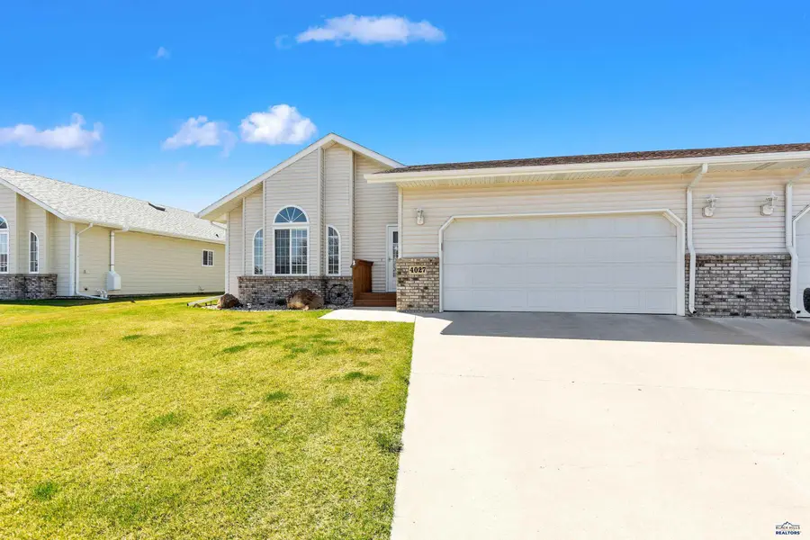4027 Brooke St, Rapid City, SD 57701 - #2