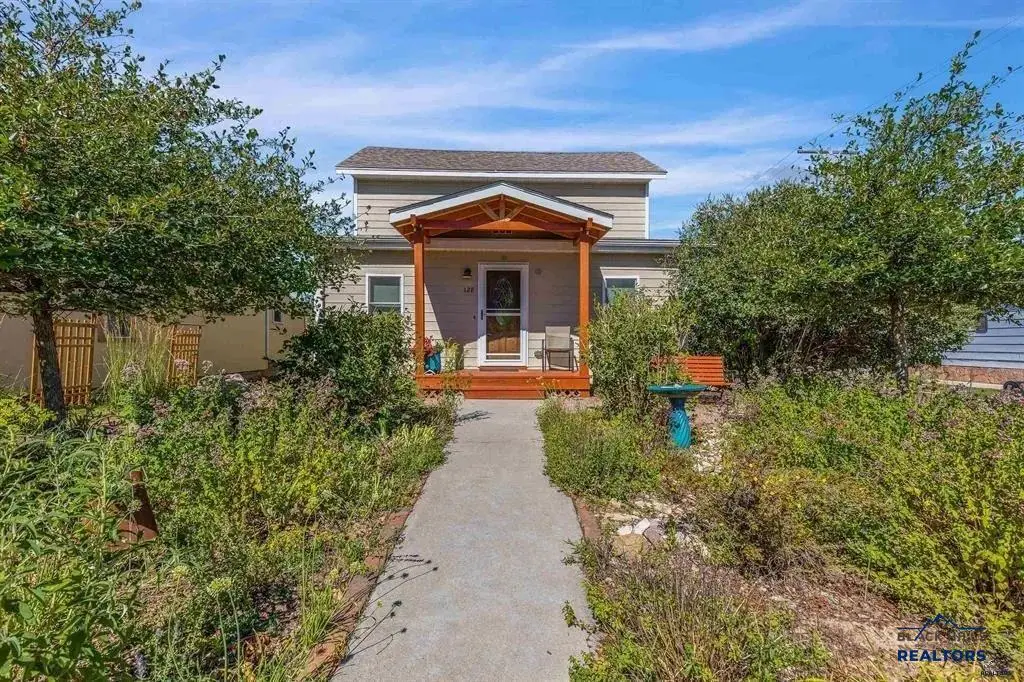 128 S 16th St, Hot Springs, SD 57747 - #1