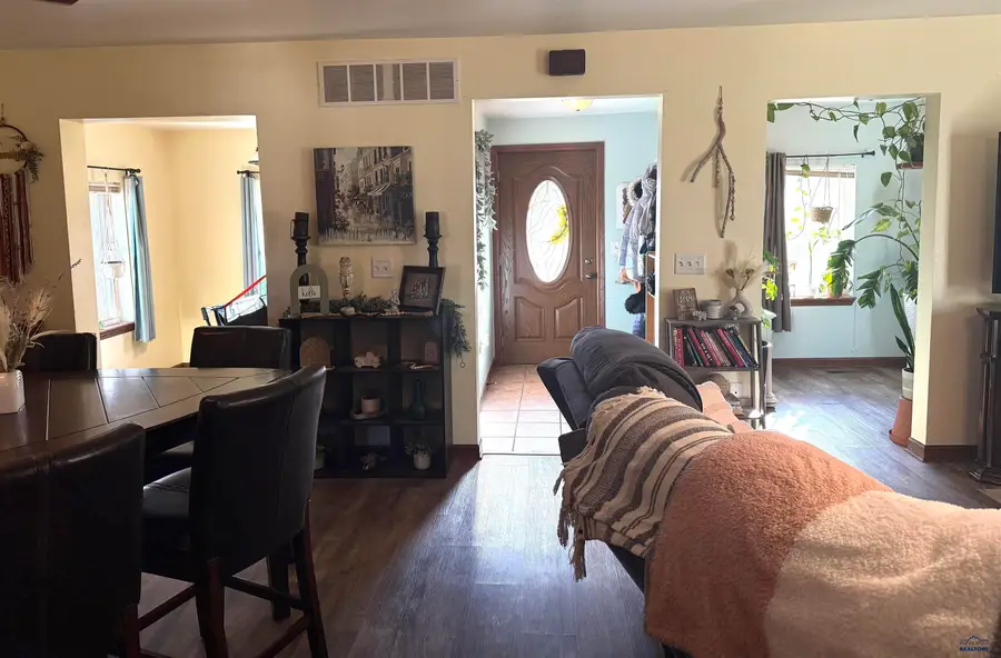 128 S 16th St, Hot Springs, SD 57747 - #3
