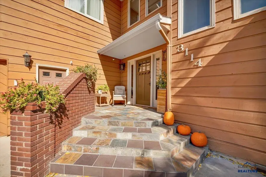 3114 Stockade Dr, Rapid City, SD 57702 - #3