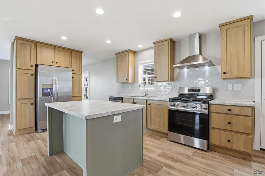 1717 E Philadelphia, Rapid City, SD 57701 - #3