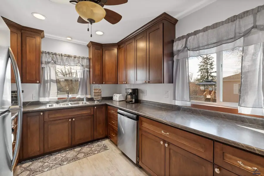 2012 Monte Vista Dr, Rapid City, SD 57702 - #2