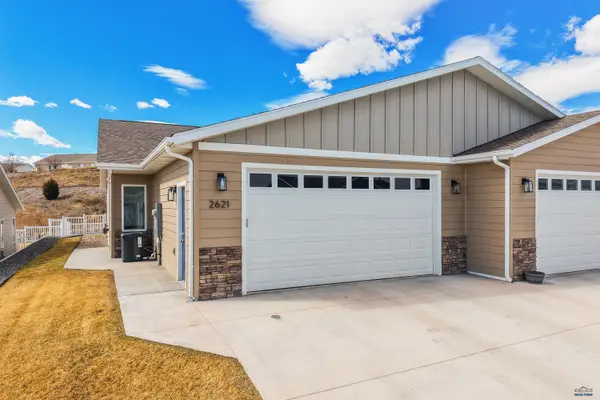 2621 Hennessy Drive, Rapid City, SD 57701