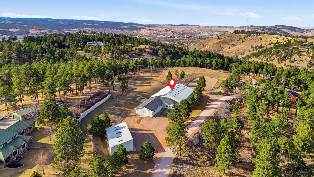 1810 Skyline Ranch Rd, Rapid City, SD 57702 - #1